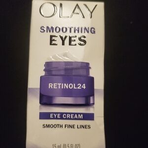 OLAY Smoothing Eyes Cream RETINOL 24 Visibly Smooth And Brighten Skin 0.5oz NEW